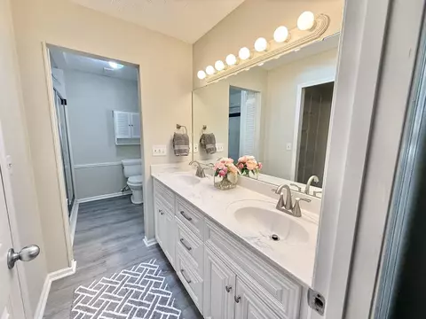 Bath - 13 Lockhart Ln, Saint Augustine, FL 32080 photo 1 of 4