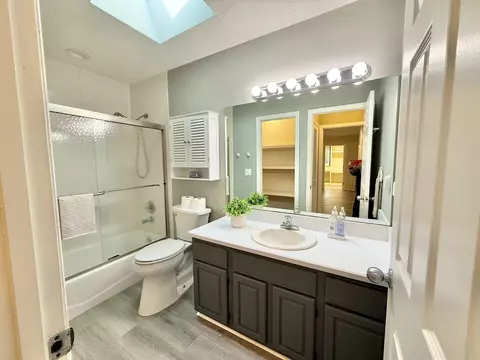 Bath - 13 Lockhart Ln, Saint Augustine, FL 32080 photo 4 of 4