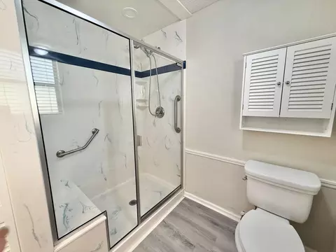 Bath - 13 Lockhart Ln, Saint Augustine, FL 32080 photo 2 of 4