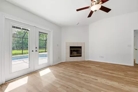 Living - 385 Whisper Ridge Dr, Saint Augustine, FL 32092 photo 4 of 9