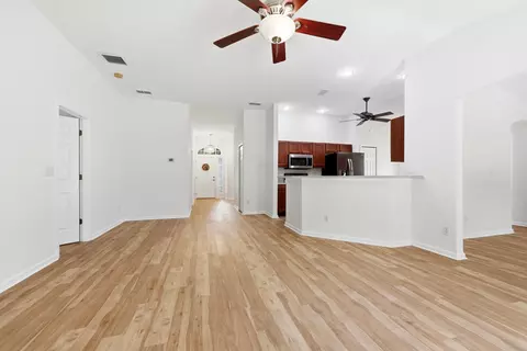 Living - 385 Whisper Ridge Dr, Saint Augustine, FL 32092 photo 6 of 9