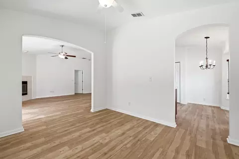 Living - 385 Whisper Ridge Dr, Saint Augustine, FL 32092 photo 2 of 9