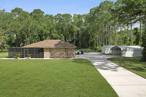 Exterior - 900 Colonial Dr, Saint Augustine, FL 32086 photo 2 of 8
