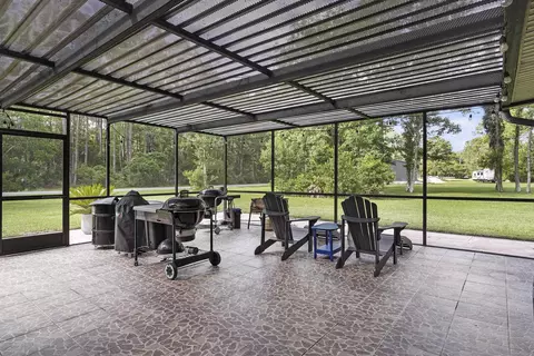 Exterior - 900 Colonial Dr, Saint Augustine, FL 32086 photo 3 of 8