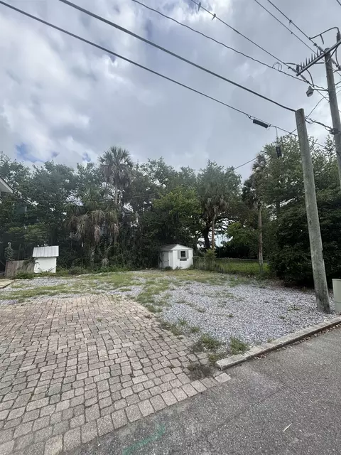 52 E San Carlos Ave, Saint Augustine, FL 32084 photo 3
