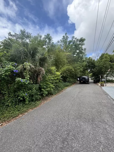 52 E San Carlos Ave, Saint Augustine, FL 32084 photo 2