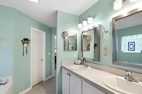Bath - 120 Summerhill Cir, Saint Augustine, FL 32086 photo 1 of 4