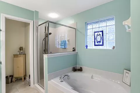 Bath - 120 Summerhill Cir, Saint Augustine, FL 32086 photo 3 of 4