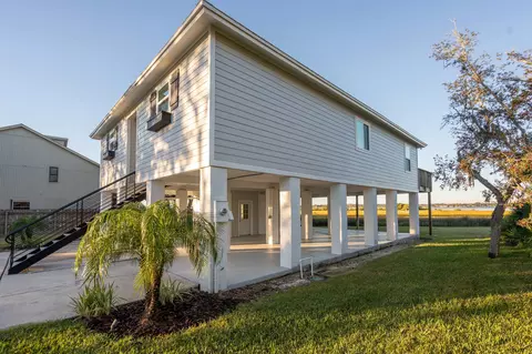 Exterior - 420 Trade Wind Ln, Saint Augustine, FL 32080 photo 4 of 11