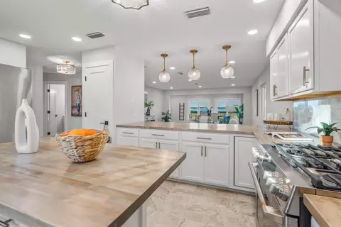 Kitchen - 420 Trade Wind Ln, Saint Augustine, FL 32080 photo 4 of 4