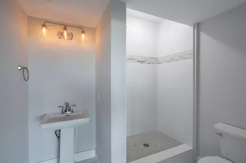 Bath - 420 Trade Wind Ln, Saint Augustine, FL 32080 photo 5 of 5