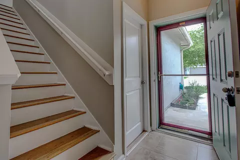 Entry Way - 128 Amistad Dr, Saint Augustine, FL 32086 photo 1 of 1