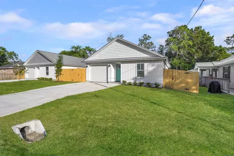 Exterior - 232 Jackson Blvd, Saint Augustine, FL 32095 photo 2 of 7