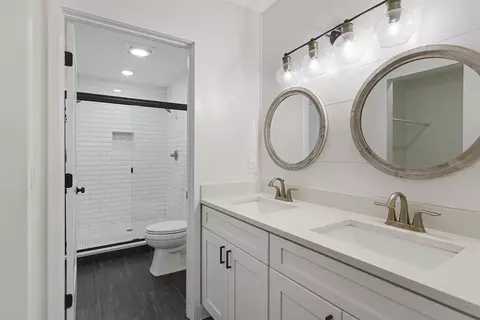 Bath - 1715 Sea Fair Dr, Saint Augustine, FL 32080 photo 2 of 4