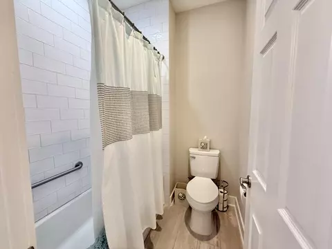 Bath - 168 Bella Dr, Saint Augustine, FL 32086 photo 6 of 6