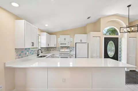 Kitchen - 207 B St, Saint Augustine, FL 32080 photo 3 of 3