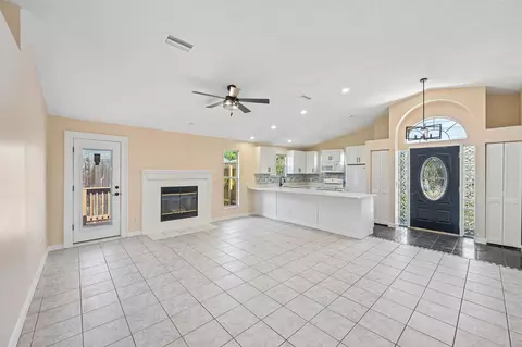 Living - 207 B St, Saint Augustine, FL 32080 photo 1 of 4