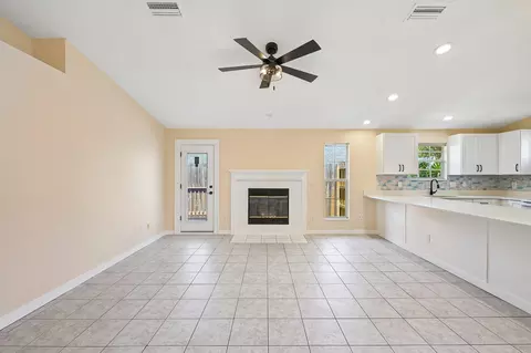 Living - 207 B St, Saint Augustine, FL 32080 photo 2 of 4
