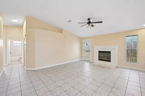 Living - 207 B St, Saint Augustine, FL 32080 photo 3 of 4