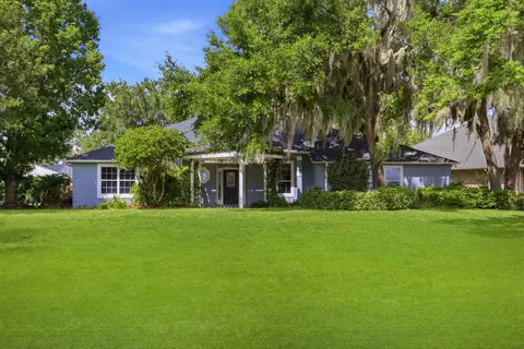 241 Crystal Cove Dr, Palatka, FL 32177