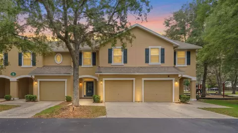 5260 Collins Rd #105, Jacksonville, FL 32244