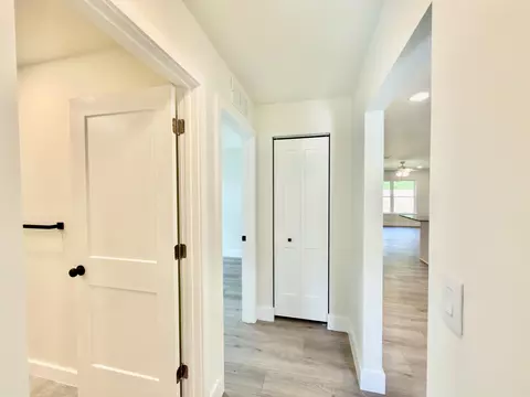 Entry Way - 4571 Sixth Ave, Saint Augustine, FL 32095 photo 3 of 4
