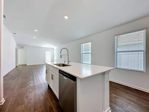 Kitchen - 234 Chesterwood Rd, Saint Augustine, FL 32084 photo 3 of 5