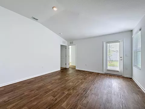 Living - 234 Chesterwood Rd, Saint Augustine, FL 32084 photo 1 of 2