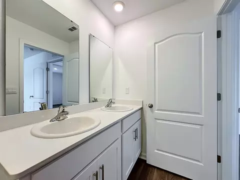 Bath - 234 Chesterwood Rd, Saint Augustine, FL 32084 photo 2 of 2