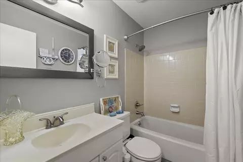 Bath - 449 Domenico Cir, Saint Augustine, FL 32086 photo 1 of 2
