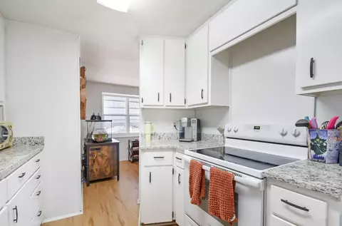 Kitchen - 78 Angelo Ln, Saint Augustine, FL 32086 photo 3 of 3