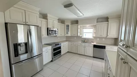 Kitchen - 2 11th St, Saint Augustine Beach, FL 32080 photo 6 of 8