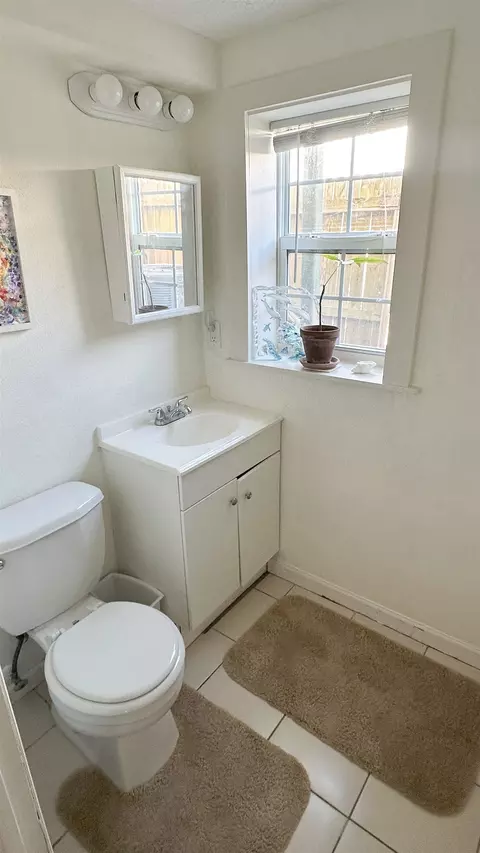 Bath - 2 11th St, Saint Augustine Beach, FL 32080 photo 6 of 6