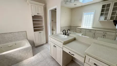 Bath - 2 11th St, Saint Augustine Beach, FL 32080 photo 4 of 6
