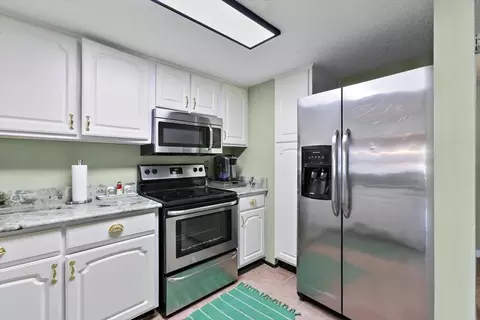 Kitchen - 8130 A1a #J12, Saint Augustine, FL 32080 photo 2 of 2