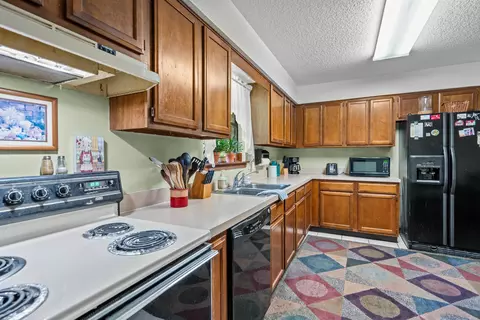 Kitchen - 1565 Lightsey Rd, Saint Augustine, FL 32084 photo 1 of 2