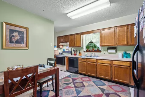 Kitchen - 1565 Lightsey Rd, Saint Augustine, FL 32084 photo 2 of 2
