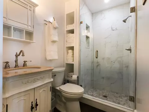 Bath - 177 Riberia St, Saint Augustine, FL 32084 photo 3 of 11