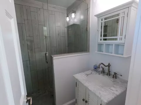 Bath - 177 Riberia St, Saint Augustine, FL 32084 photo 6 of 11