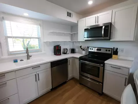 Kitchen - 177 Riberia St, Saint Augustine, FL 32084 photo 6 of 7