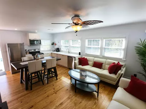 Living - 177 Riberia St, Saint Augustine, FL 32084 photo 1 of 3