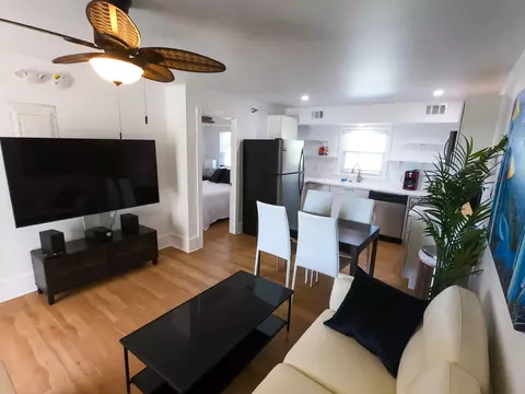 Living - 177 Riberia St, Saint Augustine, FL 32084 photo 3 of 3