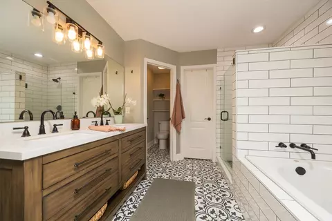 Bath - 309 Elza Ln, Saint Augustine, FL 32086 photo 2 of 7