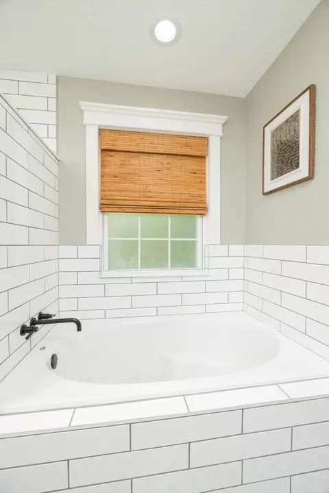 Bath - 309 Elza Ln, Saint Augustine, FL 32086 photo 3 of 7