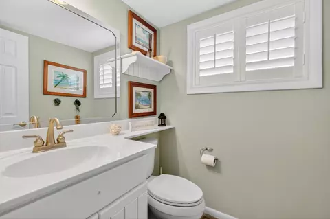 Bath - 6300 S A1a UNIT B24U, Saint Augustine, FL 32080 photo 1 of 4