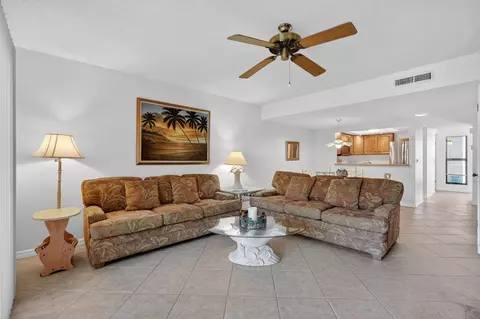 Living - 890 A1a Beach Blvd Unit Apt 28 Wgarage, Saint Augustine Beach, FL 32080 photo 2 of 4
