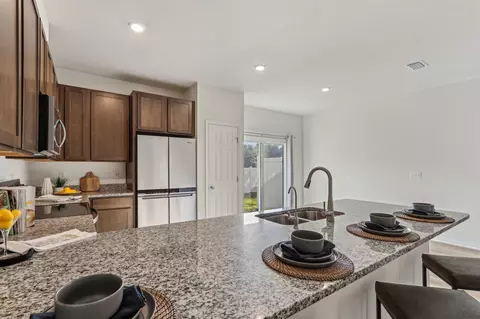 Kitchen - 72 Beach Palm Ct, Saint Augustine, FL 32086 photo 4 of 4