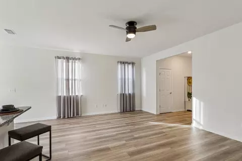 Living - 72 Beach Palm Ct, Saint Augustine, FL 32086 photo 2 of 3