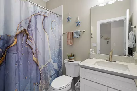 Bath - 633 W Pope Rd, Saint Augustine, FL 32080 photo 3 of 3