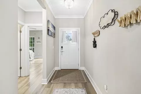 Entry Way - 633 W Pope Rd, Saint Augustine, FL 32080 photo 2 of 4